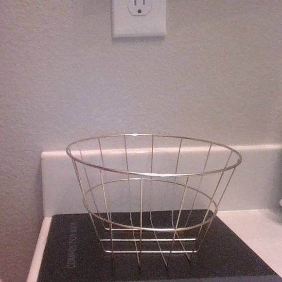 Gold basket - Picture 3 of 6